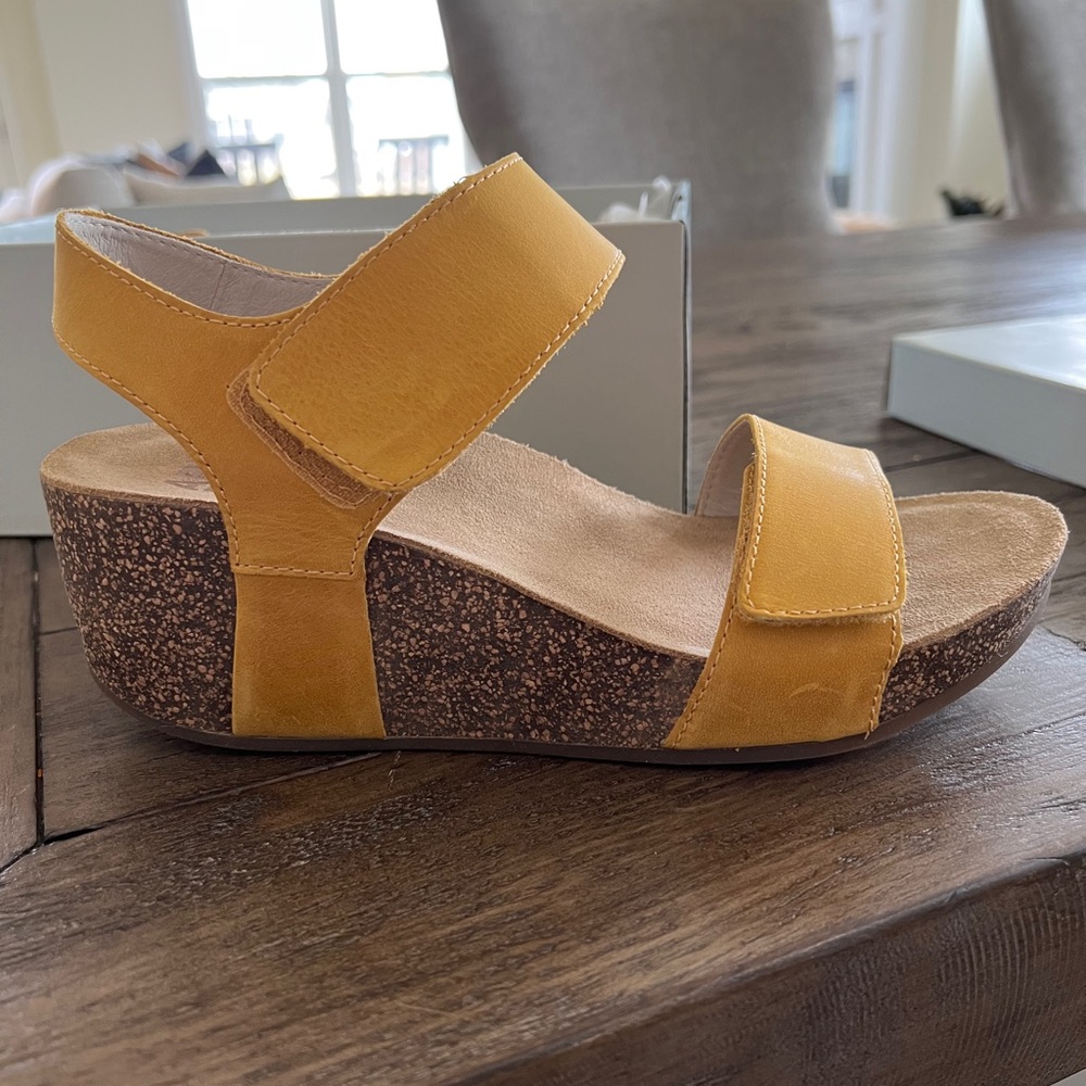 Abeo Sandal Una II in Sunflower